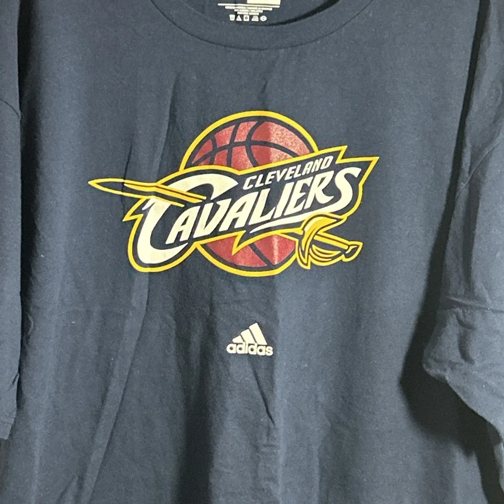 ADIDAS Cleveland Cavaliers -Shirt 2XL Blue Short Sleeve NBA